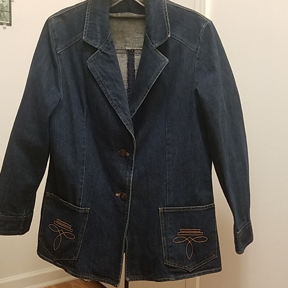 Jean Jacket - Picture 1 of 3